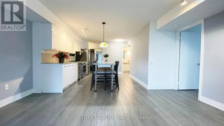 309 - 33 SINGER COURT, Toronto (Bayview Village), Ontario M2K0B4