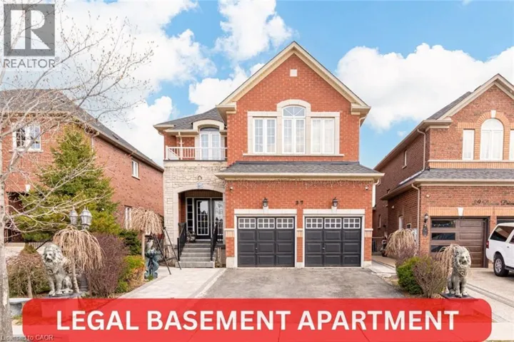 37 DENIM Drive, Brampton, Ontario L6P2R3