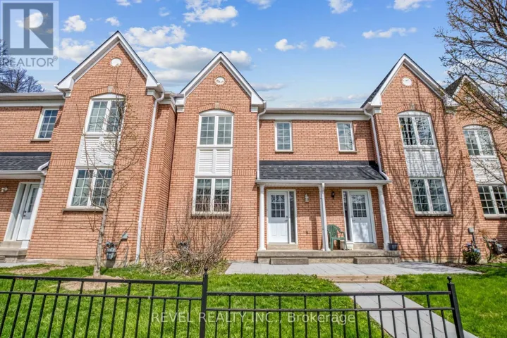 81 - 10 BASSETT BOULEVARD, Whitby (Pringle Creek), Ontario L1N9C5