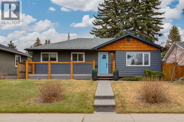 5004 43 Street SW, Calgary, Alberta T3E3R3