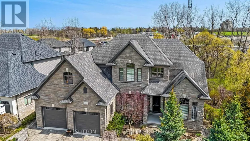 115 PEBBLECREEK WALK, London North (North R), Ontario N6G0K4