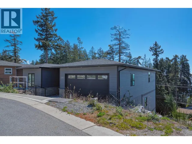 5957 BARNACLE PLACE, Sechelt, British Columbia V7Z0V4