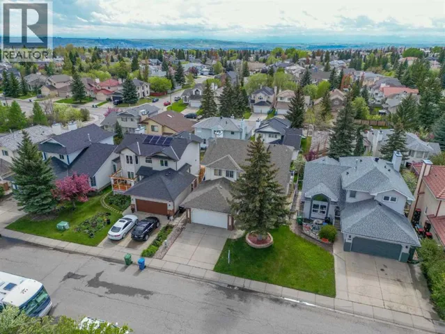 393 Hawktree Circle NW, Calgary, Alberta T3G2X9