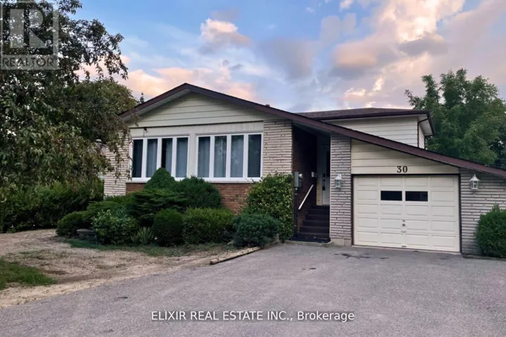 30 TROTTERS LANE, Brampton (Brampton South), Ontario L6Y1B6