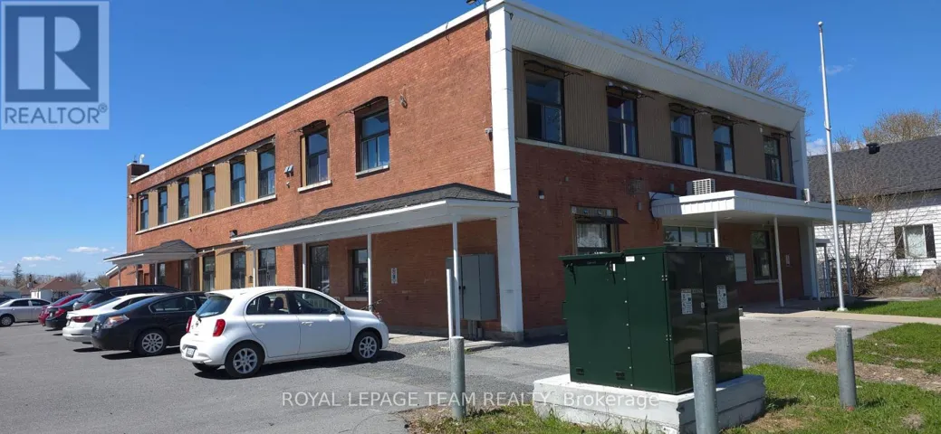 822 MARLBOROUGH STREET N, Cornwall, Ontario K6H4B4