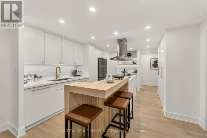 1409 - 820 BURNHAMTHORPE ROAD, Toronto (Markland Wood), Ontario M9C4W2