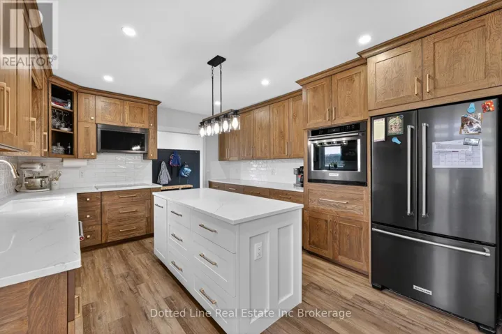 573 NORFOLK COUNTY RD 28 ROAD W, Norfolk, Ontario N0E1G0