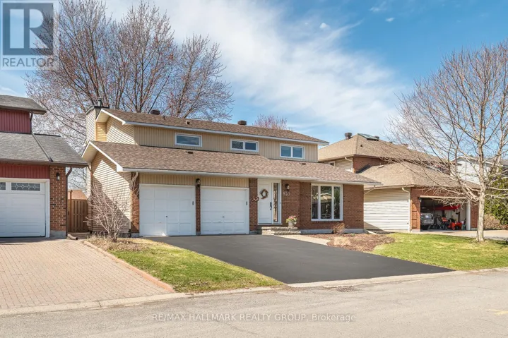 853 ACADIAN GARDENS, Ottawa, Ontario K1C2V7