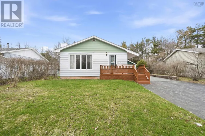 8 Polara Drive, Lower Sackville, Nova Scotia B4C2B6
