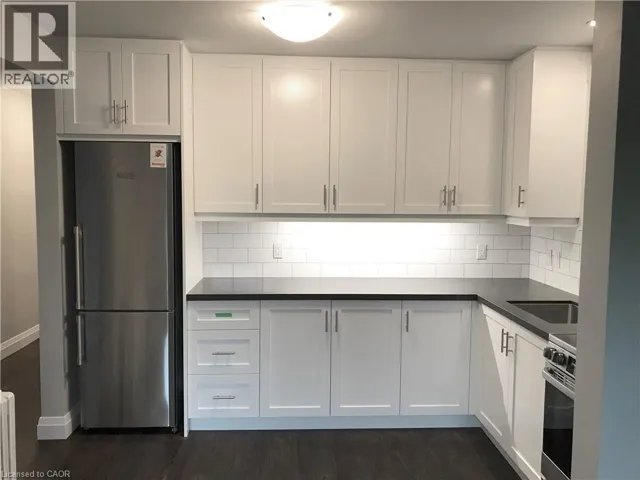 273 LAKESHORE Road E Unit# 1, Mississauga, Ontario L5G1G8
