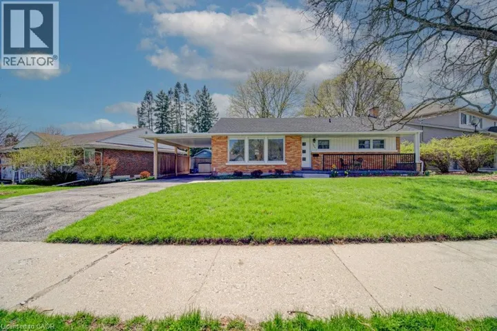 549 DUNBAR Road, Kitchener, Ontario N2M2X1