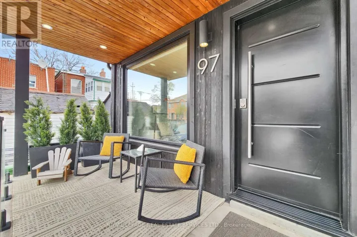 97 ASCOT AVENUE, Toronto (Corso Italia-Davenport), Ontario M6E1G1