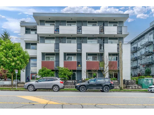 101 13678 GROSVENOR ROAD, Surrey, British Columbia V3R5E2