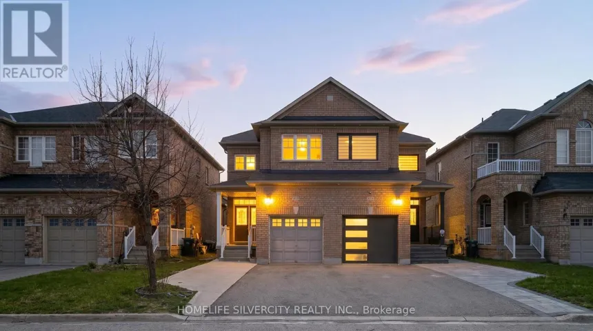 4711 CENTRETOWN WAY, Mississauga (Hurontario), Ontario L5R0C8