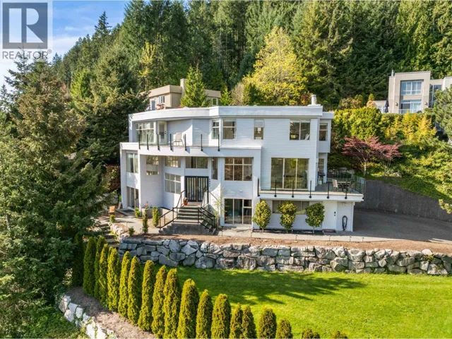 4809 NORTHWOOD PLACE, West Vancouver, British Columbia V7S3C5