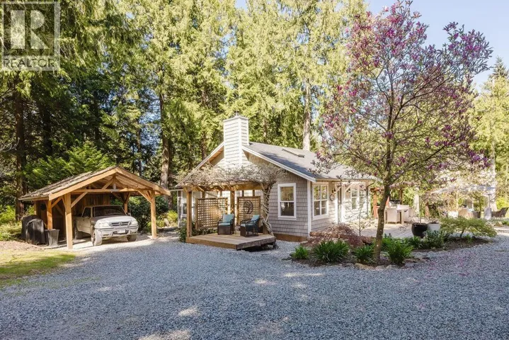 115 WILLIAMSONS LANDING ROAD, Gibsons, British Columbia V0N1V6