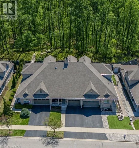 227 CHESTNUT HILL Crescent, Kitchener, Ontario N2P2X3