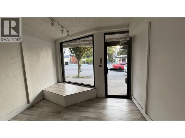3712 MAIN STREET, Vancouver, British Columbia V5V3N7