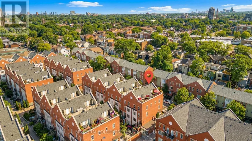 3 - 70 MUNRO STREET, Toronto (South Riverdale), Ontario M4M2S9