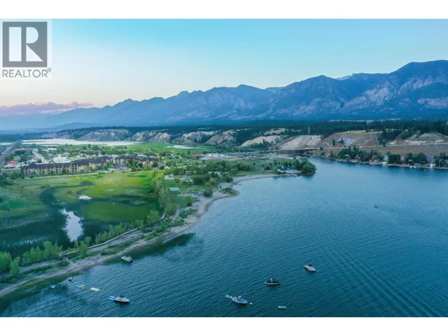 205 Third Avenue Unit# 2104, Invermere, British Columbia V0A1K7