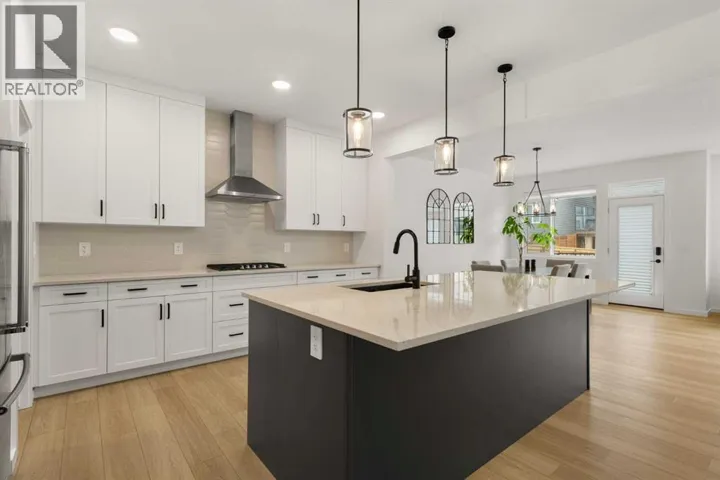 50 Royston Terrace NW, Calgary, Alberta T3L0K2
