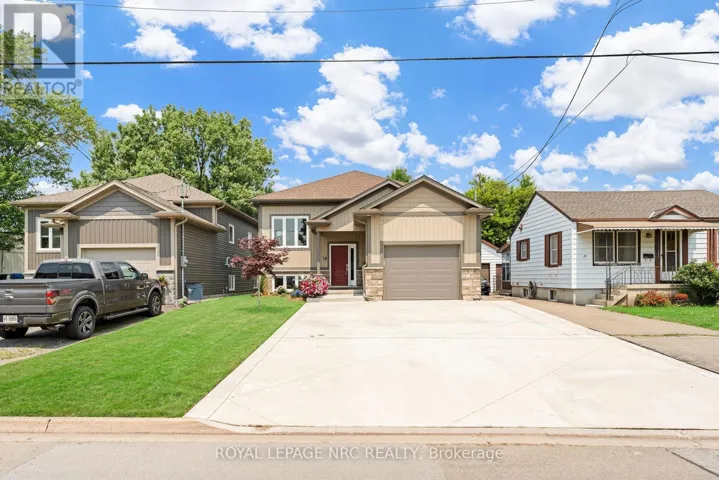18 ERIE STREET, Welland (Dain City), Ontario L3B5J7