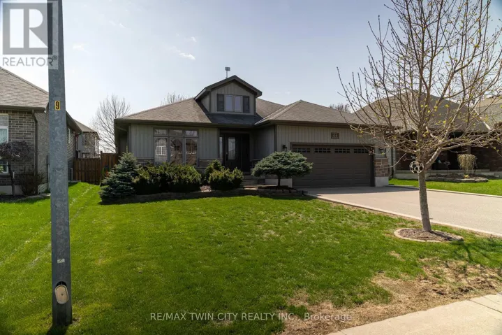 44 WILLIAM STREET, Tillsonburg, Ontario N4G1L8