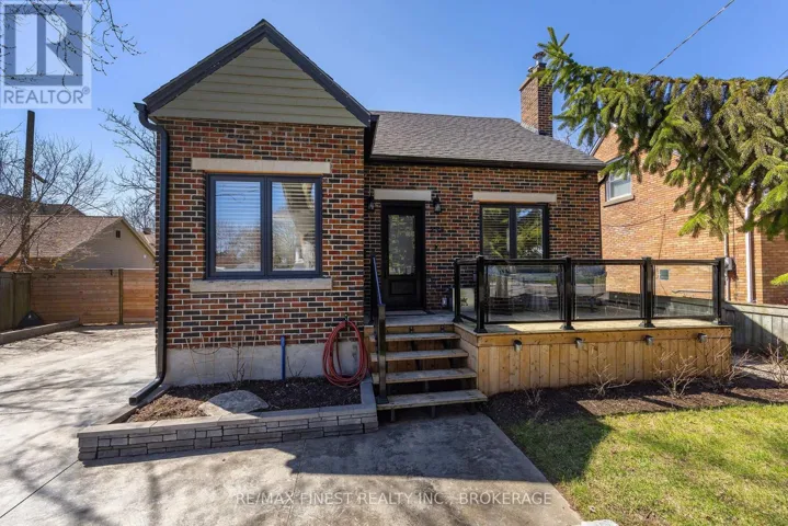 258 COLLEGE STREET, Kingston (Central City East), Ontario K7L4M2