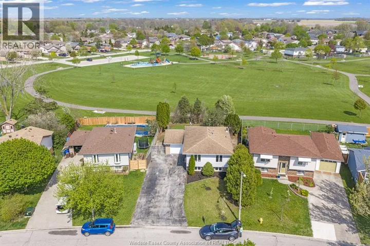 30 Indiana PLACE, Amherstburg, Ontario N9V3X5