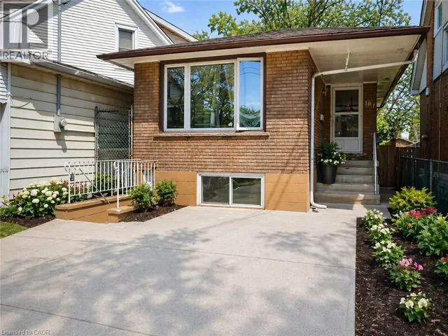 307 DUNSMURE Road Unit# Main, Hamilton, Ontario L8L1X1