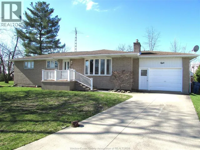 8 Francis Court, Essex, Ontario N8M2V5