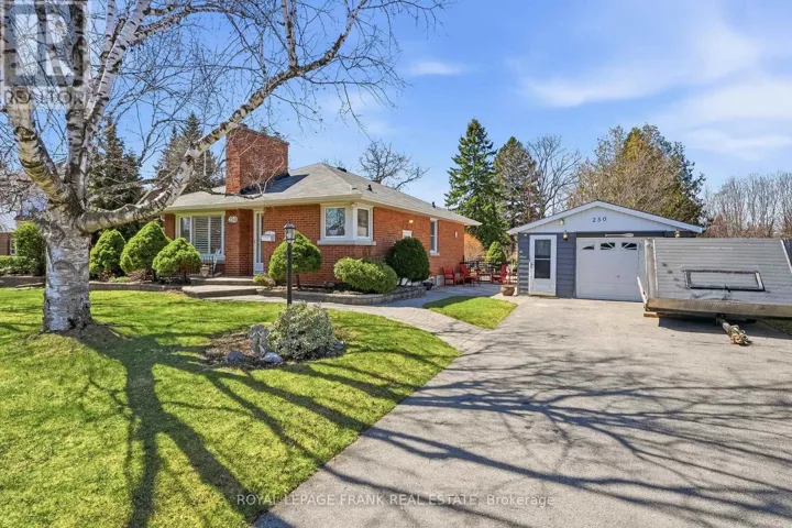 250 MEADOW ROAD, Whitby (Blue Grass Meadows), Ontario L1N3K2