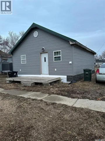 321 Walsh STREET, Bienfait, Saskatchewan S0C0M0