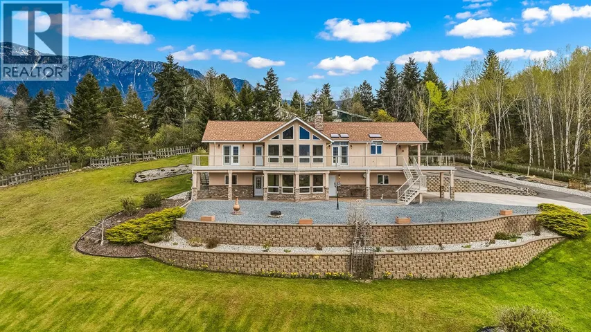 2489 38th Street, Canyon, British Columbia V0B1G2