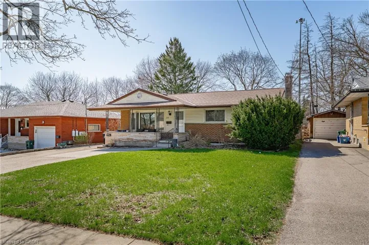 211 DIXON Street, Kitchener, Ontario N2G3E8