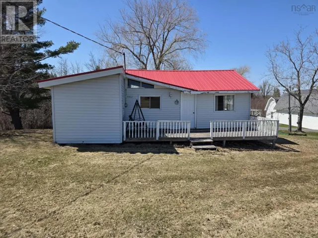 15 Maceachern Crescent, Bayhead, Nova Scotia B0K1V0