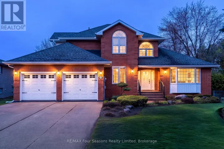 16 CARMICHAEL CRESCENT, Collingwood, Ontario L9Y4R6