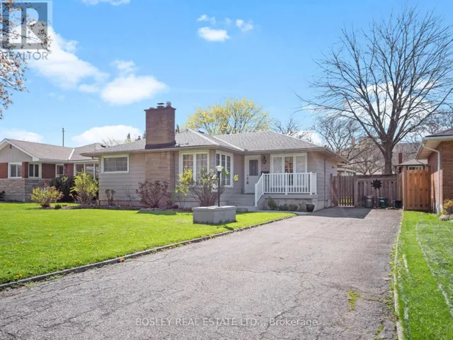 12 BROOKDALE AVENUE, St. Catharines (Oakdale), Ontario L2T2T3