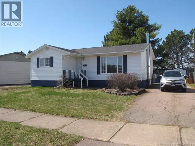 24 Chelsea Road, Moncton, New Brunswick E1G1H8