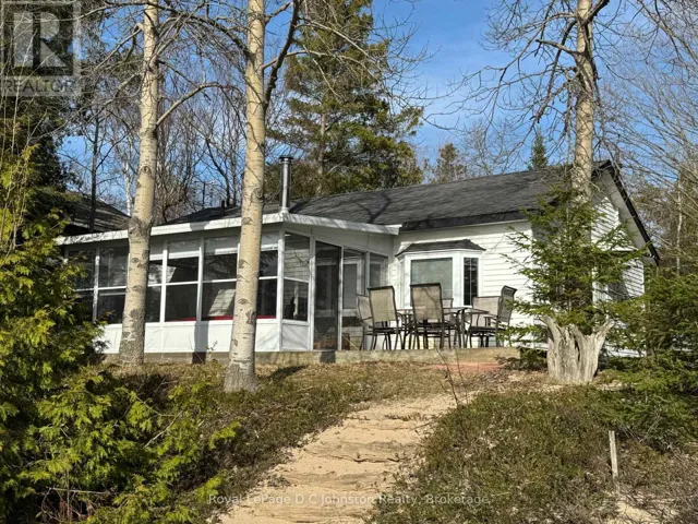 251 BRUCE 13 ROAD, Native Leased Lands, Ontario N0H2L0