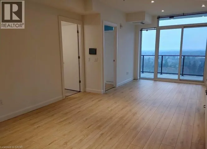 741 W KING Street W Unit# 1303, Kitchener, Ontario N2G0E9