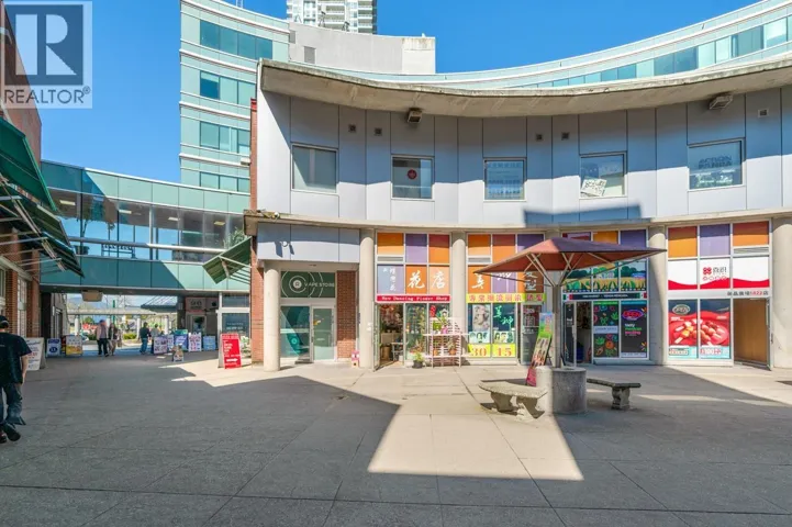 1828 4500 KINGSWAY, Burnaby, British Columbia V5H2A9