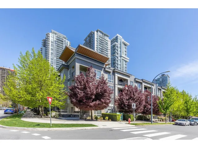 439 13321 102A AVENUE, Surrey, British Columbia V3T1P6