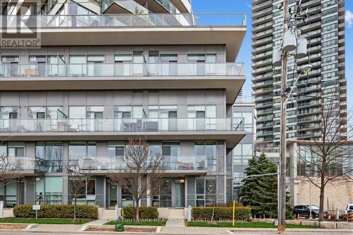 TH 101 - 15 LEGION ROAD, Toronto (Mimico), Ontario M8V0A9