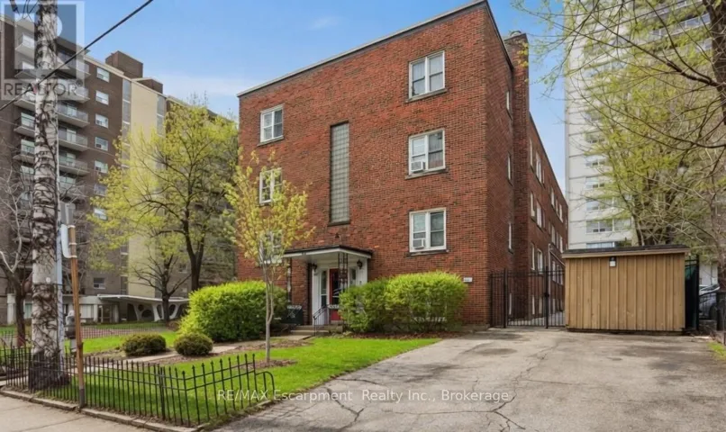 305 - 60 ROBINSON STREET, Hamilton (Durand), Ontario L8P1Y9