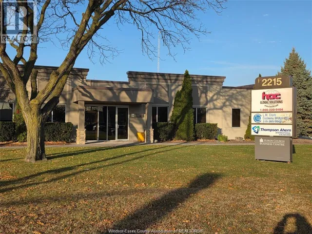 2215 HURON CHURCH, Windsor, Ontario N9C2L8