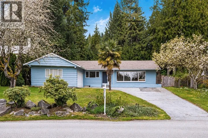 4037 RIPPLE ROAD, West Vancouver, British Columbia V7V3L1