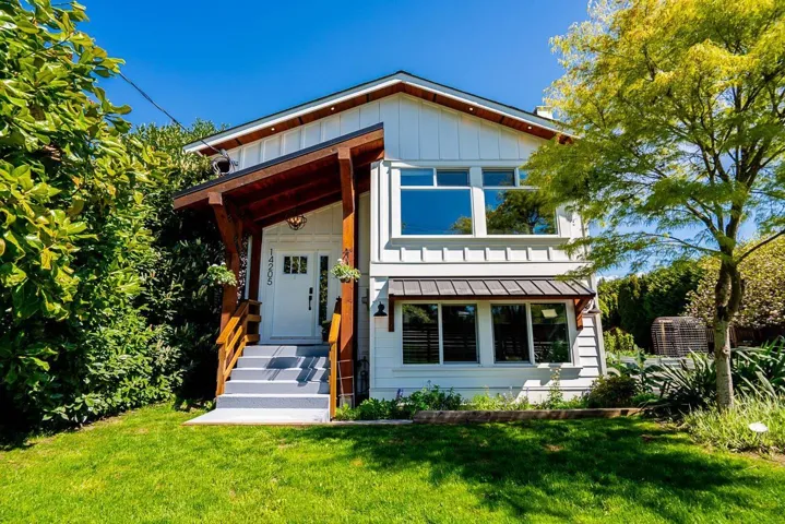 14205 MELROSE DRIVE, Surrey, British Columbia V3R5R3