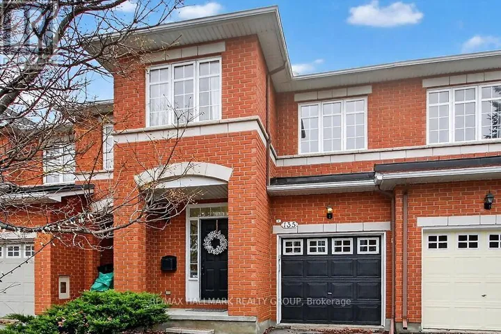 135 GATESPARK PRIVATE, Ottawa, Ontario K2T1L1