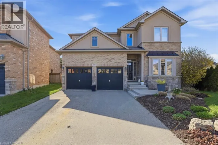 909 KING RAIL Court, Kitchener, Ontario N2K0B1